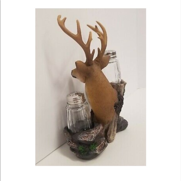 New In Box DWK Corp. Salt Lick Rustic Deer Resin & Glass Salt & Pepper Shakers - Picture 6 of 10